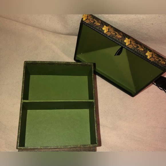 Punch Studios Art Deco Paper Domed Vanity Box w/ Top Tassel - Picture 9 of 16